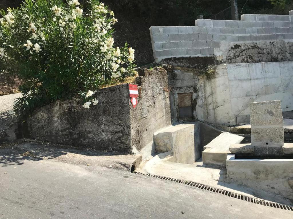 Casa De Casarelhos - Vistas Rio, Campo E Montanha - Lareira Apartman Geres Kültér fotó