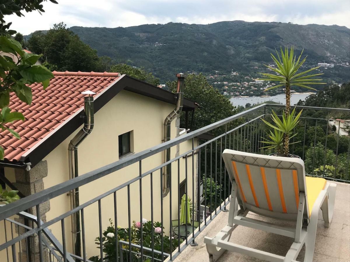 Casa De Casarelhos - Vistas Rio, Campo E Montanha - Lareira Apartman Geres Kültér fotó